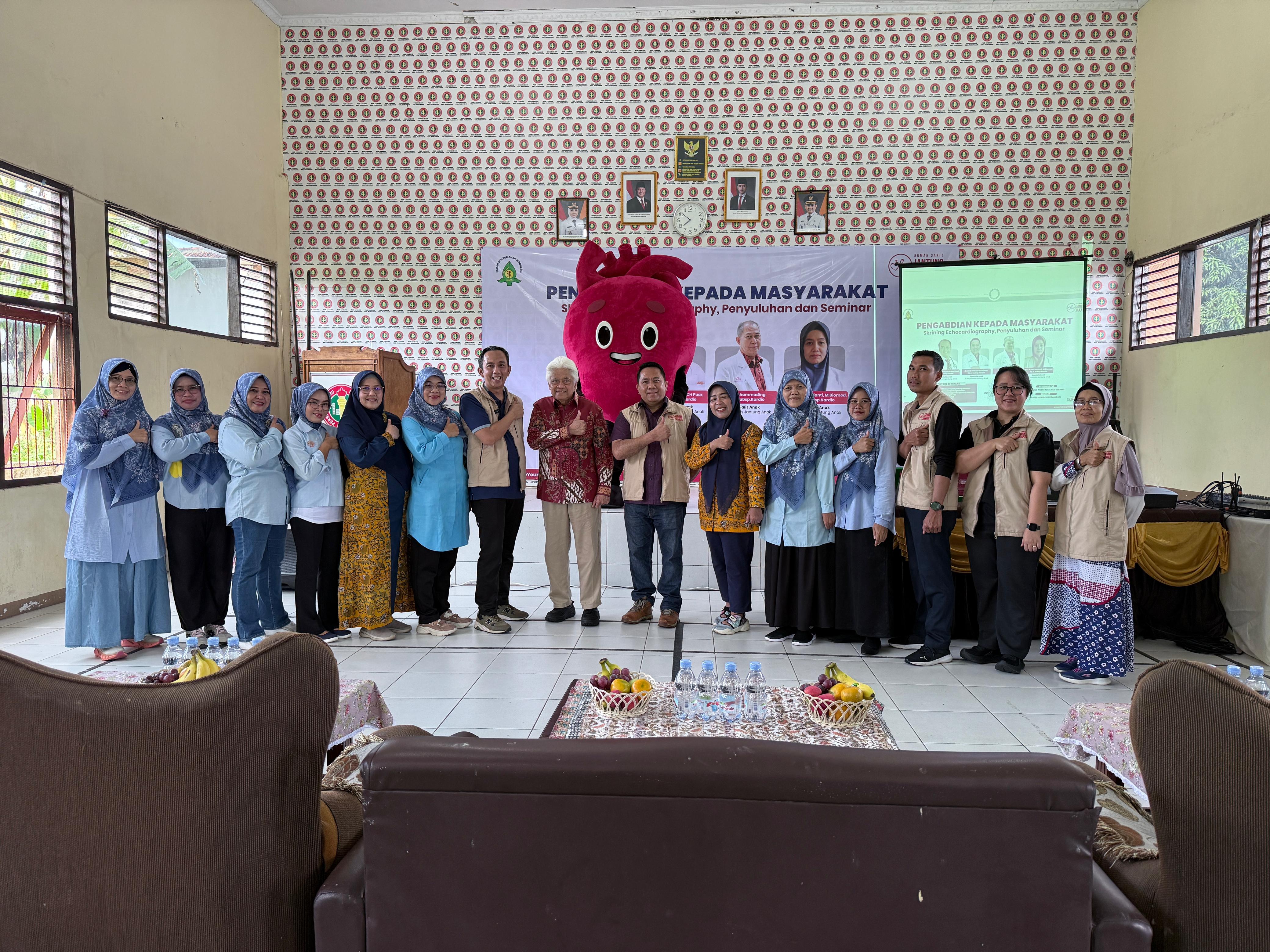 Skrining PBJ by Rumah sakit jantung jakarta dan puskesmas pabuaran di Gedung PGRI Kec pabuaran