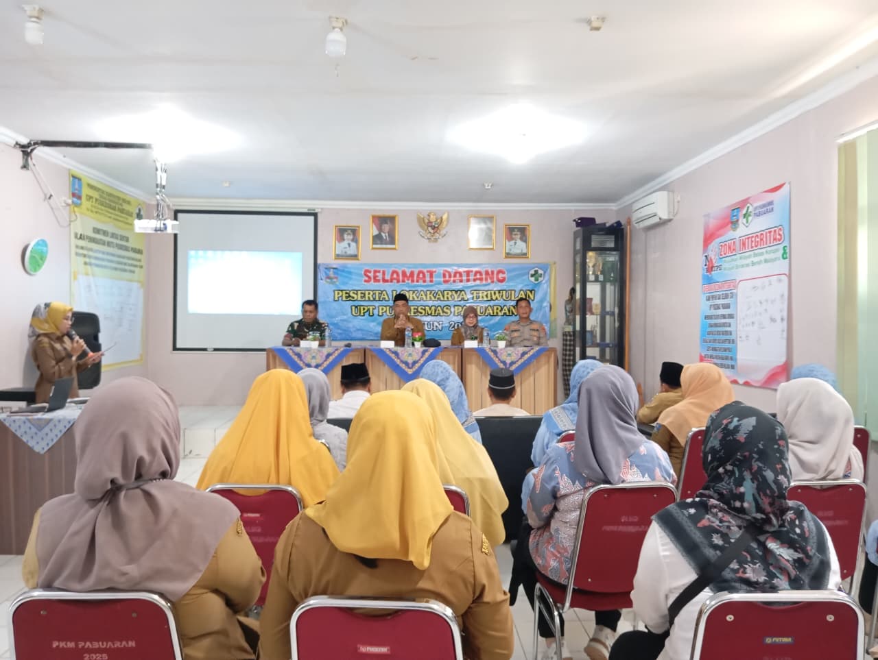 LOKMIN (Loka Karya Triwulan di AULA UPT Puskesmas Pabuaran